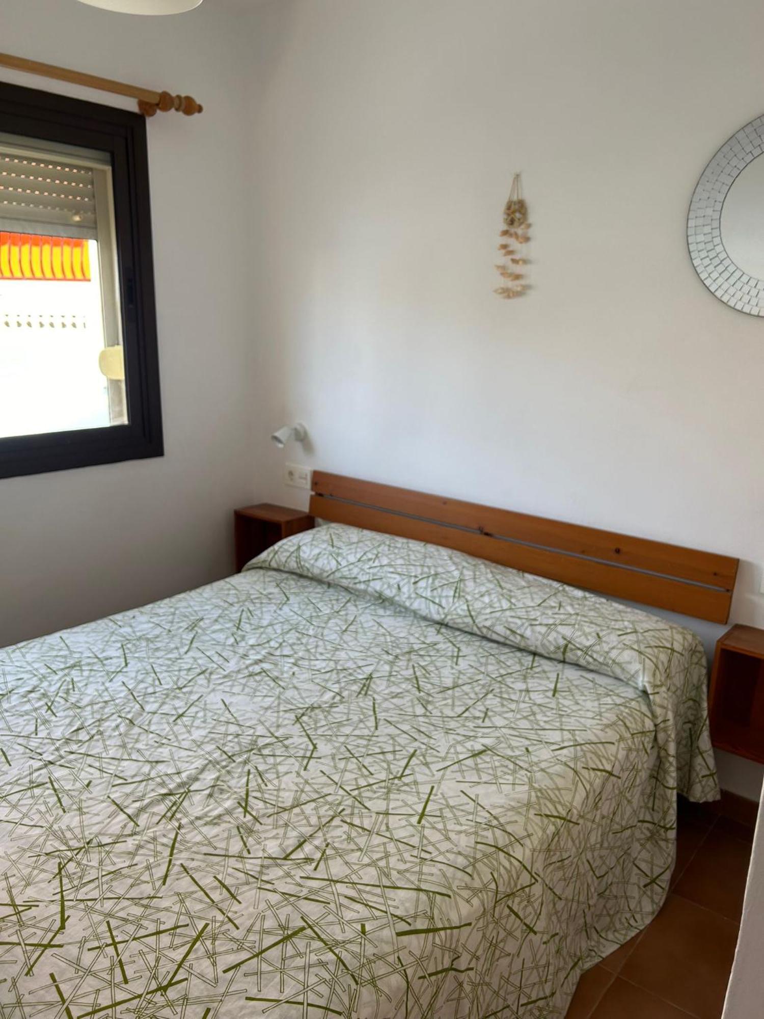 Prime Beachfront Location, Free Parking, Steps To The Sand Лос Кристианос Екстериор снимка